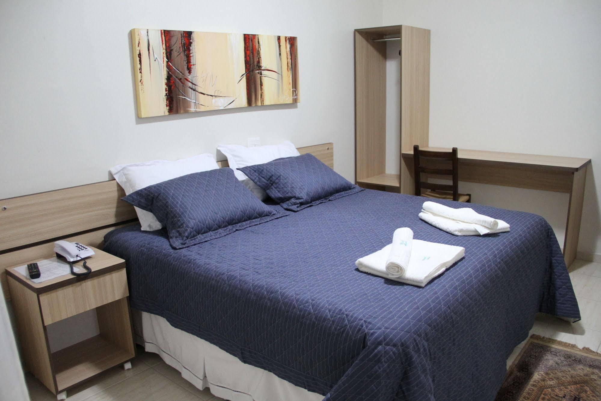 ארשים Hotel Monet מראה חיצוני תמונה