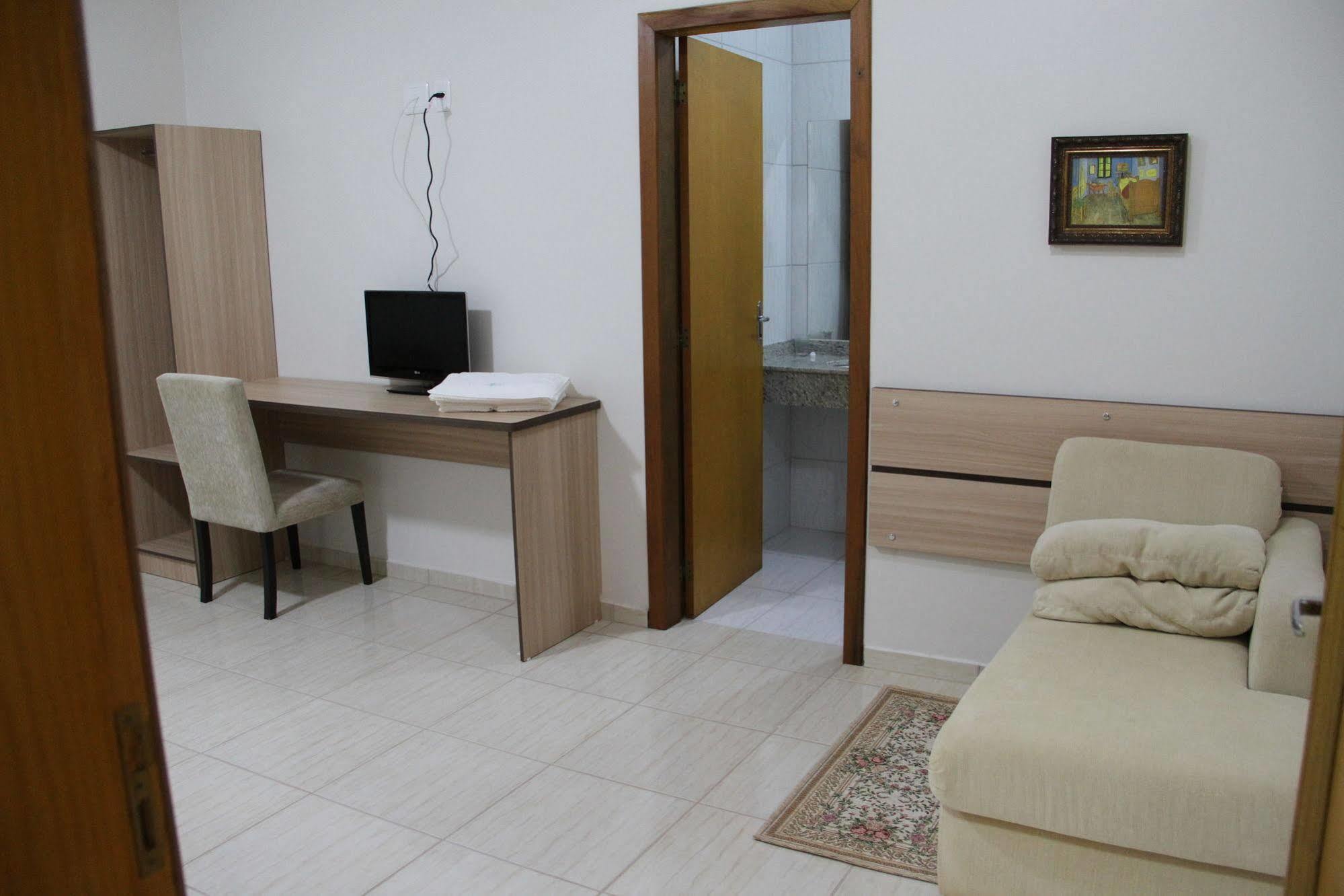 ארשים Hotel Monet מראה חיצוני תמונה